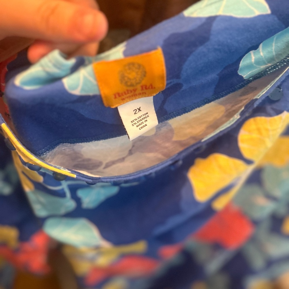 Ruby rd top - Picture 3 of 3